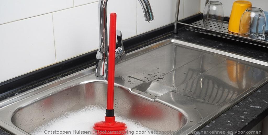 Rioolverstopping door vetophoping Huissen: herkennen en voorkomen